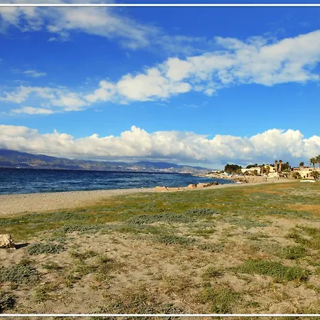 Apartment La Perla Sul Mare Reggio Calabria